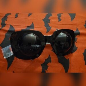 Vulgati Black Oversized Sunglasses
